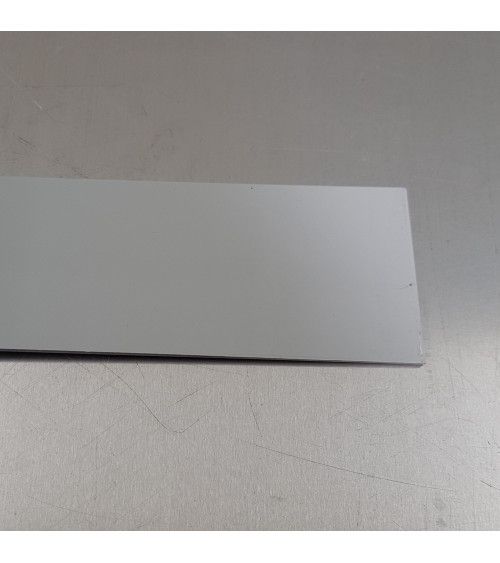Echantillon Fond de Hotte / Crédence Alu Gris Platine Ral 7036 1,5 mm