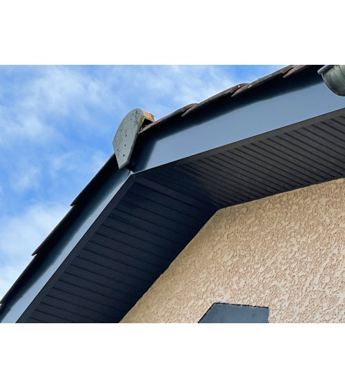 Bandeau de rive 2 plis sur mesure en aluminium couleur. Différent coloris disponibles