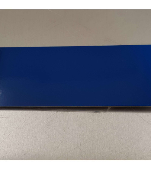 Echantillon Fond de Hotte / Crédence Alu Bleu Gris RAL 5010-1,5 mm